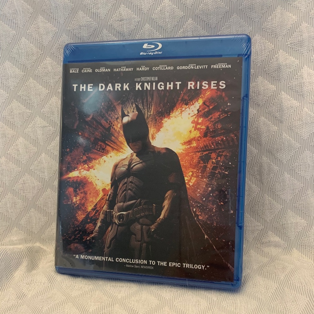 Sealed New Blu-Ray DVD Ultraviolet The Dark Knight Rises